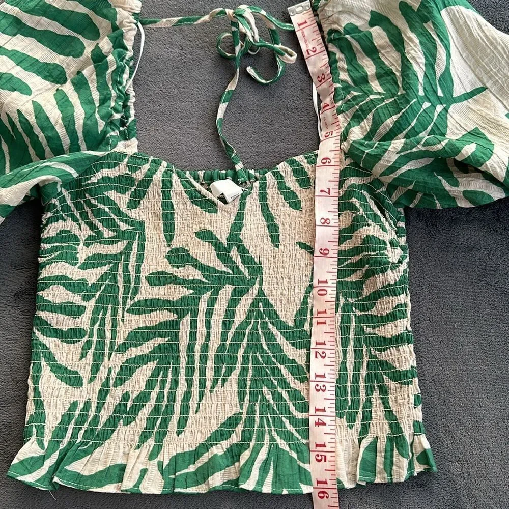 New H&M Light Beige Green Leaf Pattern Smock Top Size XS